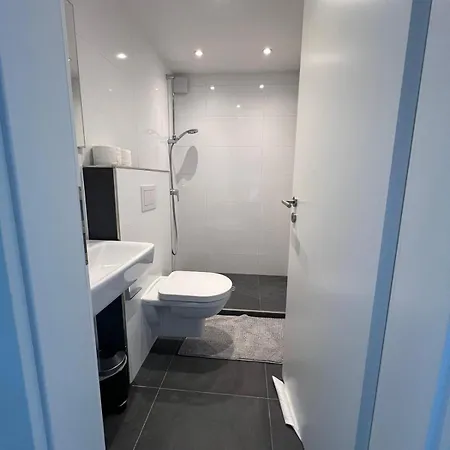Helle Dg-wohnung Zentral, 4p * אסן