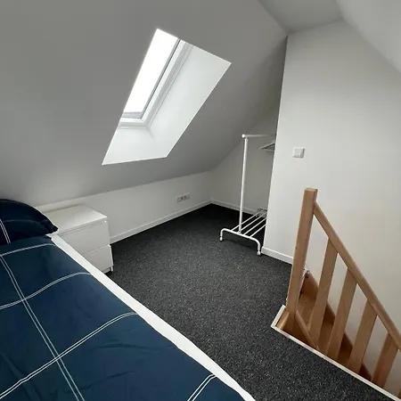 Helle Dg-wohnung Zentral, 4p אסן