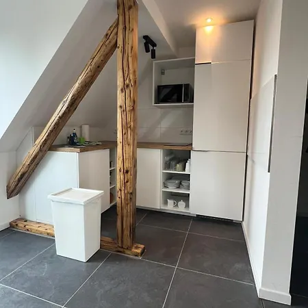 Helle Dg-wohnung Zentral, 4p דירה אסן